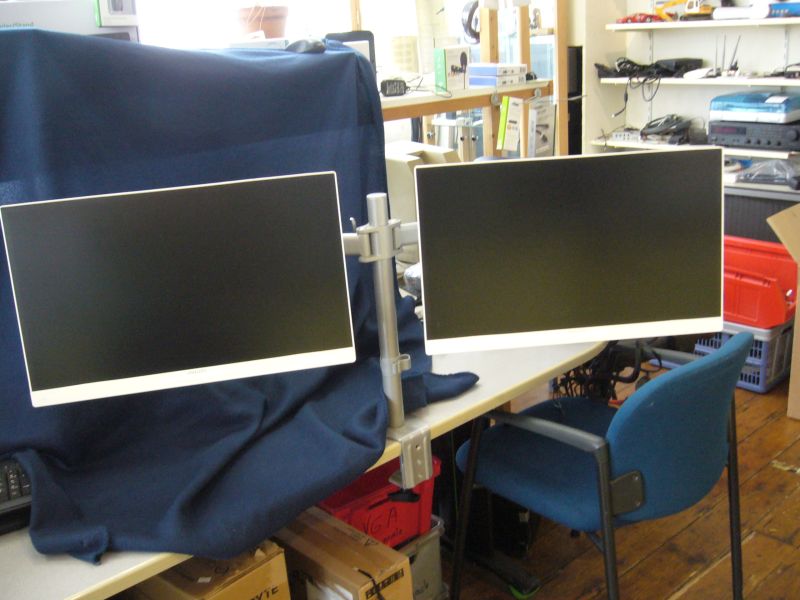 DUO Monitorbeugel met 2x 24